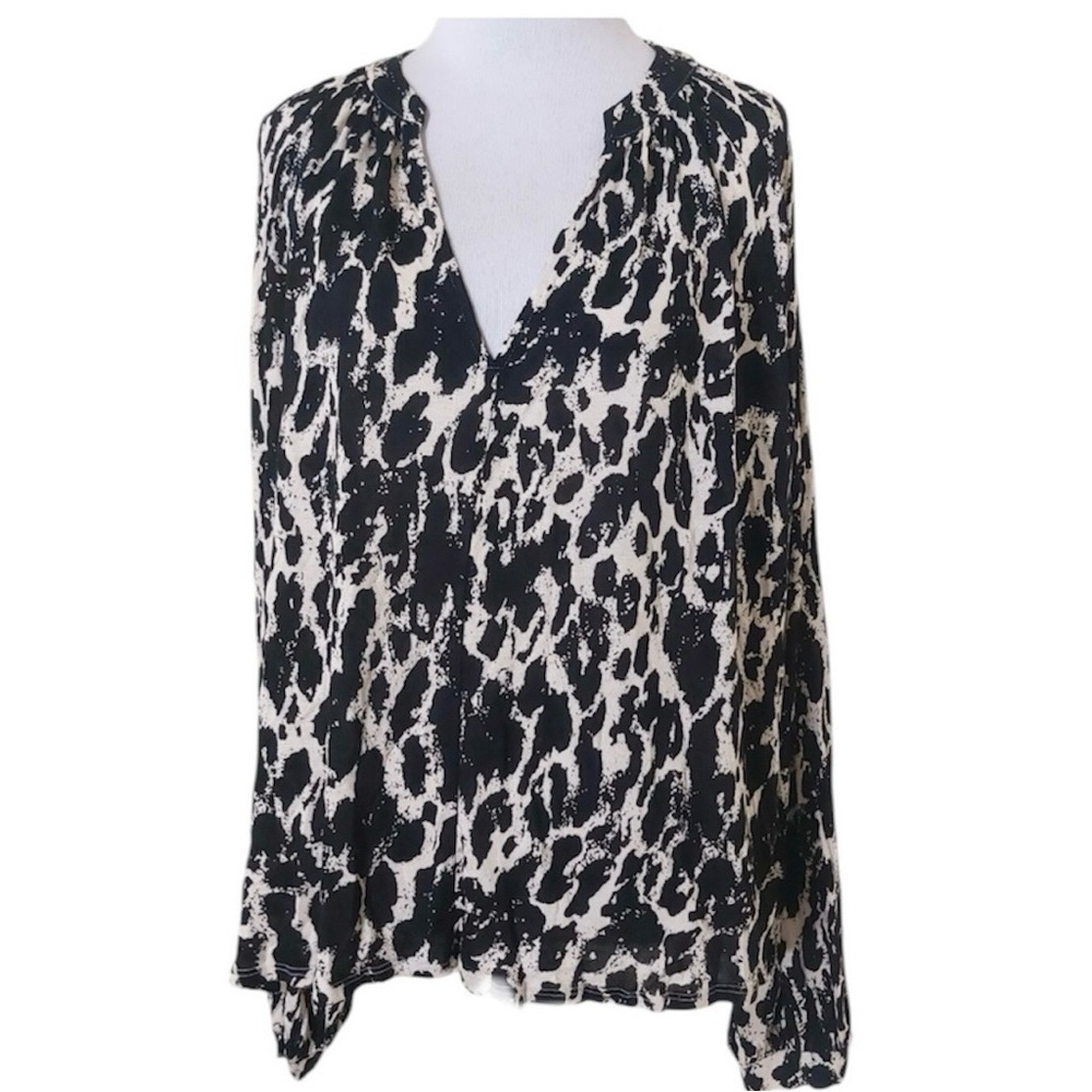 Urban Outfitters Animal Print Long Sleeve Oversized Blouse Size Large - Picture 3 of 9
